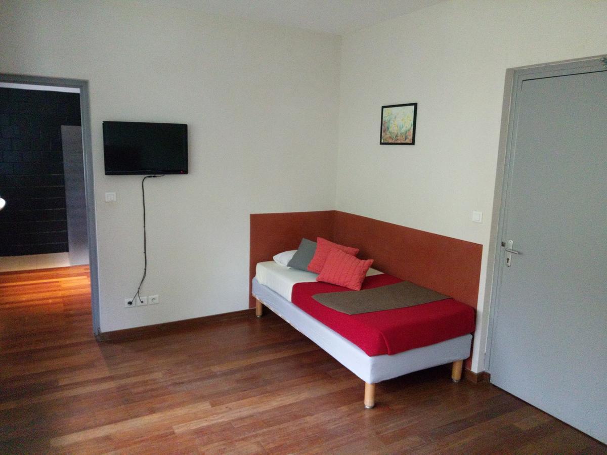 La Maison D'Hoursentut Hotel กอมปอง ภายนอก รูปภาพ